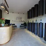 Cascina La Badia 4* Montegrosso dʼAsti