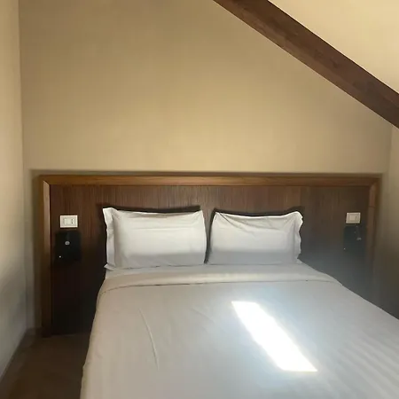 Cascina La Badia B&B 몬테그로소 다스티